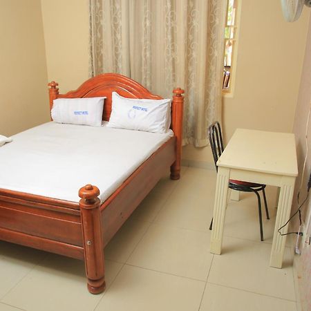 Perfect Motel Kampala Bagian luar foto